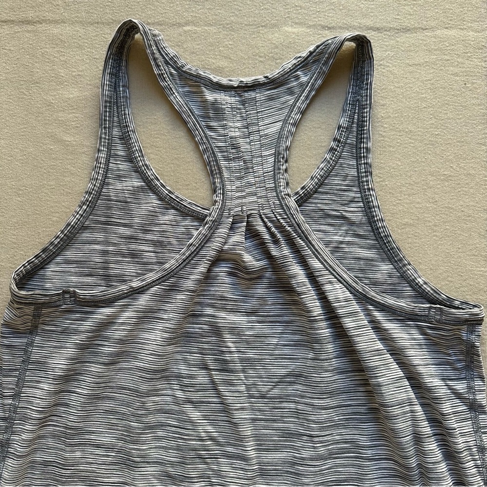 Lululemon Grey Razorback Tank Top - Picture 6 of 7